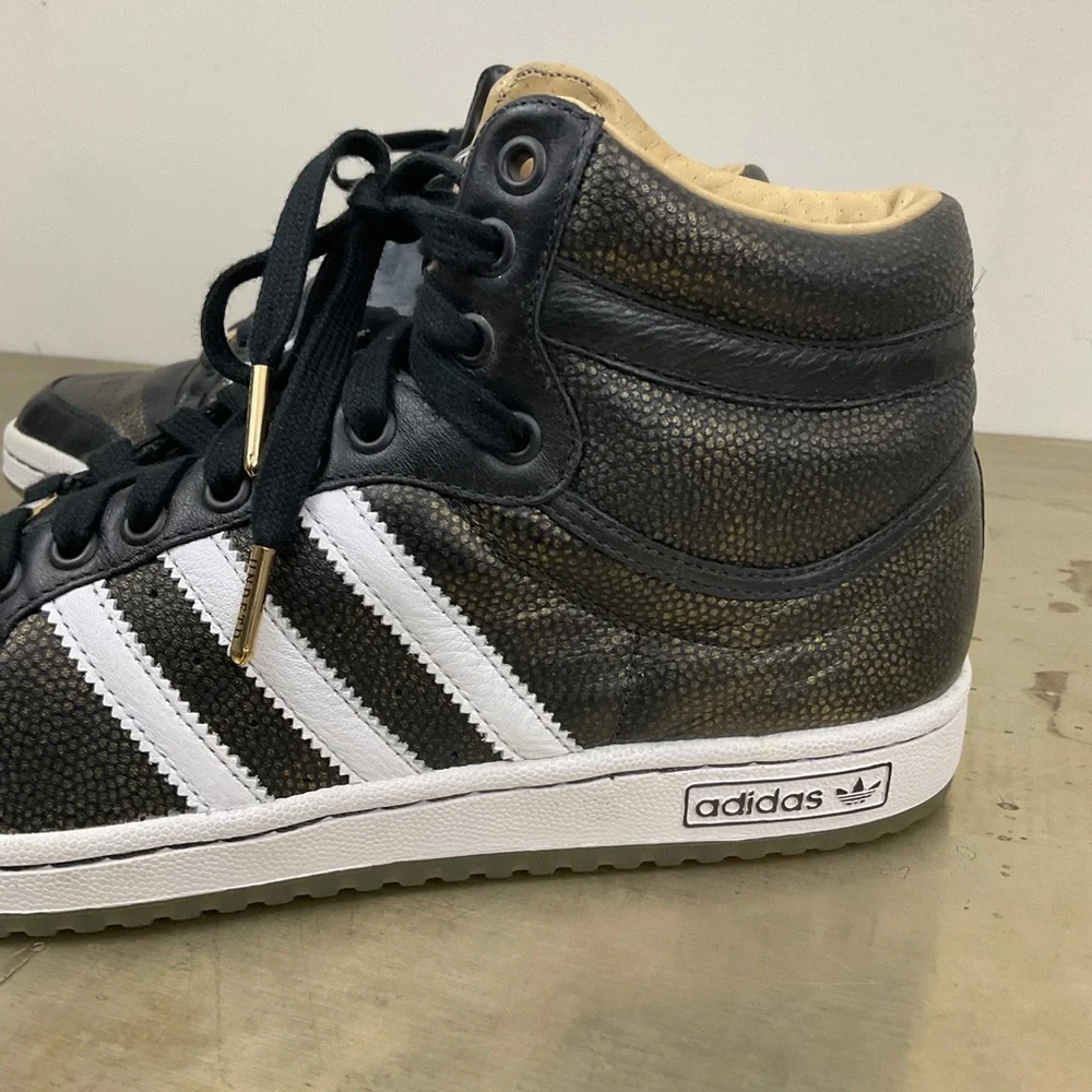 Adidas UNDFTD Undefeated Top Ten Hi B-Side